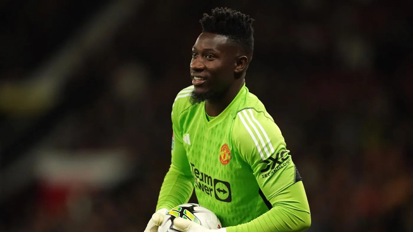 André Onana thực hiện pha cản phá quan trọng ở Champions League cho Ajax